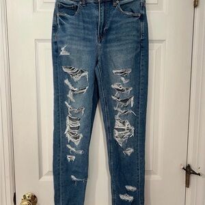 American Eagle Outfitters Mom Jeans